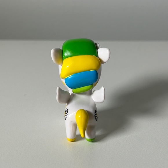 Tokidoki Neon Stars Series 3 Unicorno Margherita Vinyl Figure (B9) - Picture 4 of 6